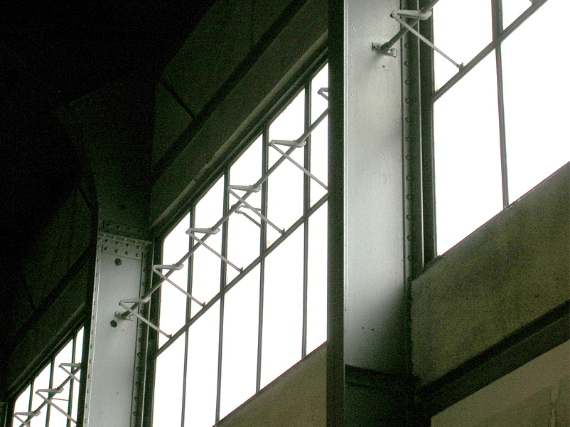 機関車ホールの換気窓
