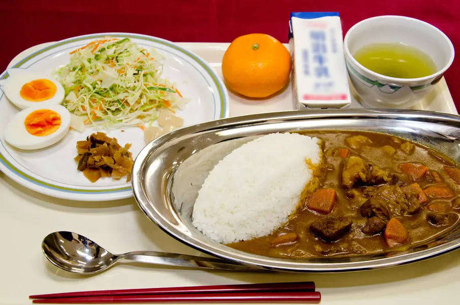カレー（トレー）