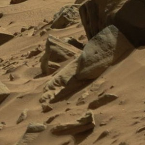 桂歌丸師匠そっくりの火星の岩