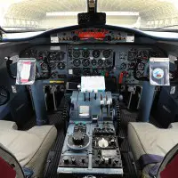 YS-11Mのコクピット