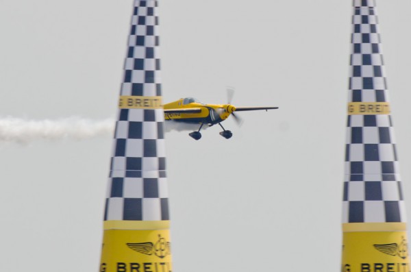 スタートするルボット選手