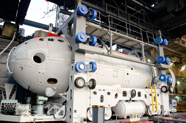 ちはや搭載の深海救難艇（DSRV）