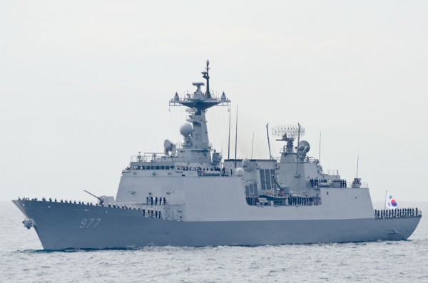 韓国海軍駆逐艦デ・ジョヨン（DDH-977）