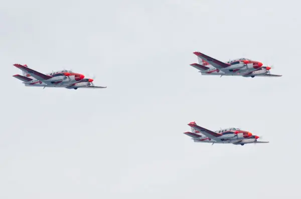 第202教育航空隊のTC-90