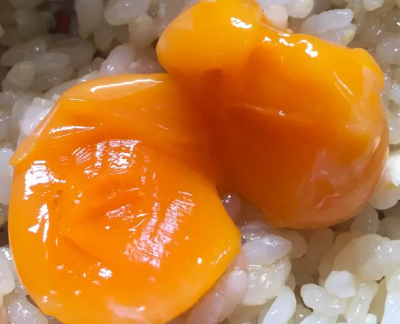 話題の「濃厚クリーミー卵かけごはん」をつくってみた