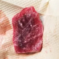キッチンペーパーでマヨネーズを拭き取る