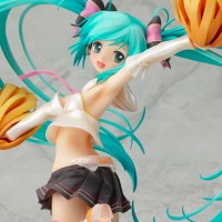 2016年12月予定の『初音ミク Cheerful Ver.』（価格：10000円税別）