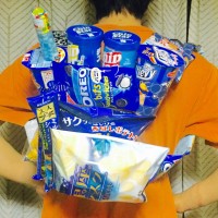 お菓子リュック真後ろから