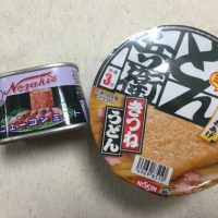 日清どん兵衛　きつねうどん（ミニ）＋ニューコンミート