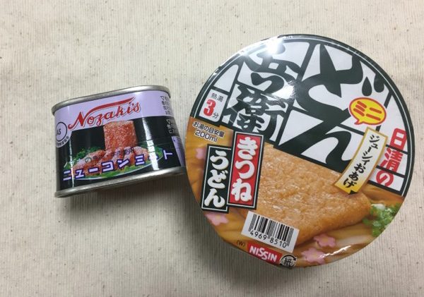 日清どん兵衛　きつねうどん（ミニ）＋ニューコンミート