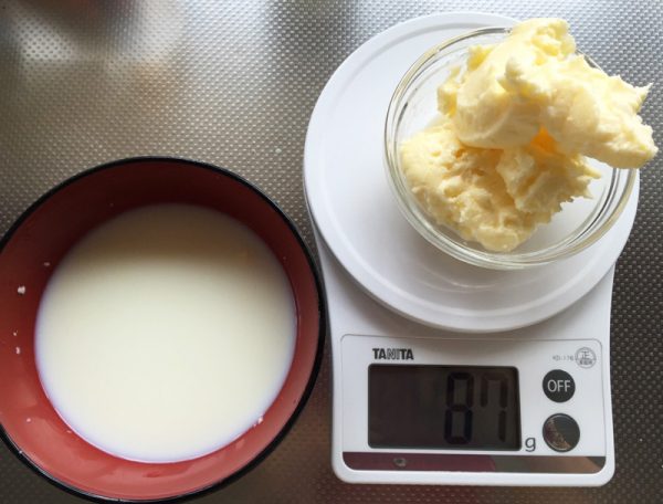 200mlの生クリームから87gのバターが作れちゃいました