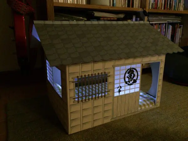 棟梁（飼い主）やるニャン♪」新築された和風猫ハウスがすごい