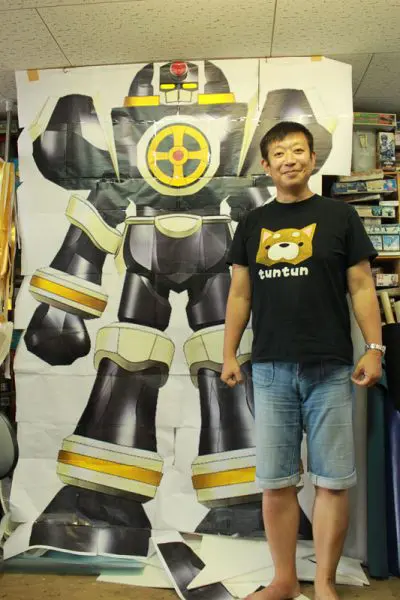 外山監督とサツマジンイメージ