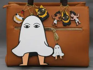 20cmの特大ラバーストラップ「ラバ王　メジェド」