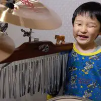 ４歳の誕生日プレゼントは予てから彼が欲しがっていたウィンドチャイム