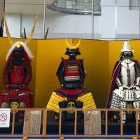 井伊家・島津義弘・織田信長　/　画像提供・丸武産業