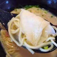 豚骨ラーメン　一口