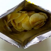 パインアメ味のポテトチップス03