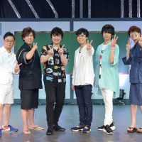 岩田光央（斉木國春役）、日野聡（灰呂杵志役）、小野大輔（燃堂力役）、神谷浩史（斉木楠雄役）、島﨑信長（海藤瞬役）、花江夏樹（鳥束零太役）