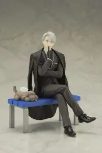 ユーリ！！！ on ICE ヴィクトル スケール フィギュア コーチ Amazon.co.jp: ねんどろいど ユーリ!!! on ICE ヴィクトル