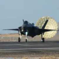 ドラッグシュートを展開したF-35A（ImageCredit：TheRoyalNorwegianAirForce）