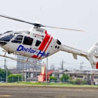 栃木県のEC135ドクターヘリ（撮影：咲村珠樹）