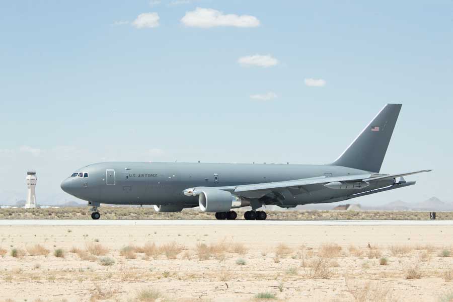エドワーズ空軍基地でのKC-46A（Photo:USAF）