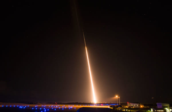 カウアイ島から発射されたミサイル標的（Image：DoD-MDA）