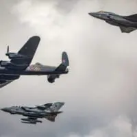 H（空軍100周年）部門第3席「617 Past, Present and Future（617飛行隊の過去・現在・未来）」クリス・トンプソン-ワッツ