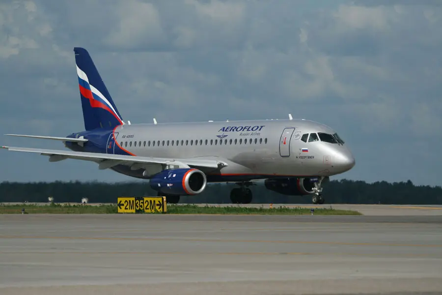 アエロフロート・ロシア航空が国産機SSJ100を大量100機追加発注