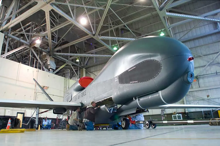 ついに発注！航空自衛隊用グローバルホークは3機で総額4億9000万