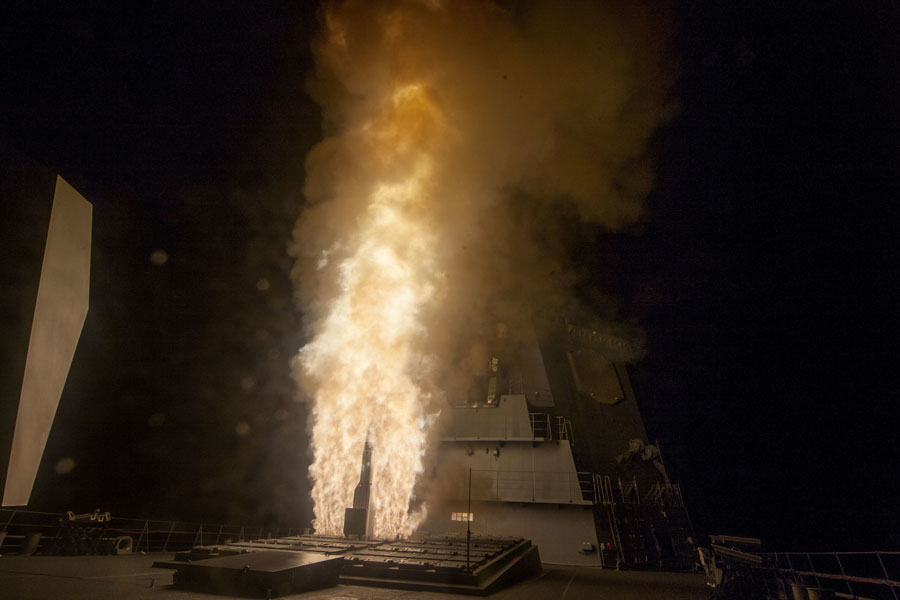 護衛艦あたごから発射されるSM-3ブロックIB（画像：USMDA）