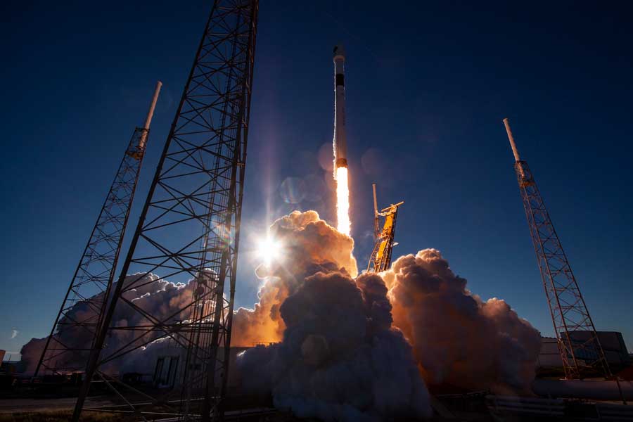 スペースXが3倍精密に位置測定できる次世代型GPS衛星の打ち上げに成功