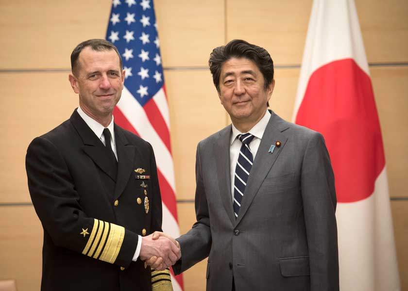 アメリカ海軍制服組トップが来日　海上における日本との緊密な連携を確認