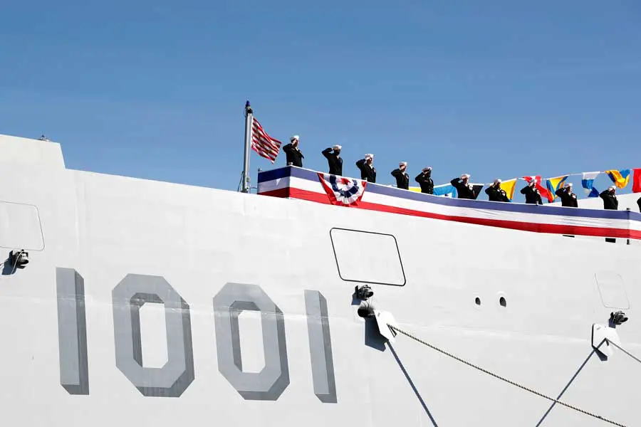 異形のステルス駆逐艦 ズムウォルト級2番艦「マイケル・モンスーア」が