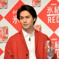 熱弁をふるう柳楽さん