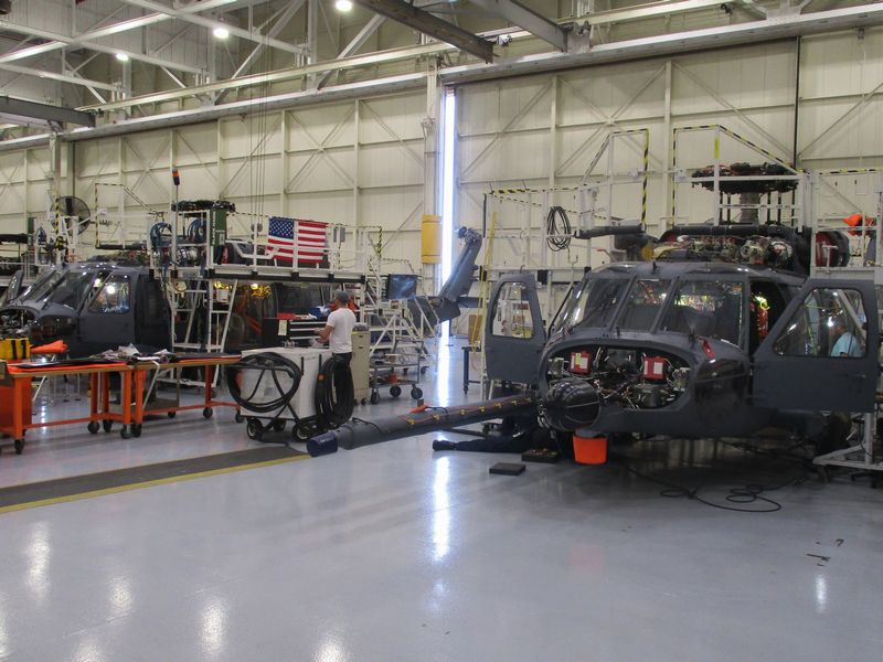 アメリカ空軍の新型救難ヘリHH-60Wの試作機組み立て終了　飛行試験へ