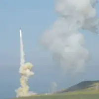 ヴァンデンバーグ空軍基地から発射される2発目の迎撃ミサイル（画像：MDA）