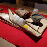 31・白（ハク）米のおにぎり（お茶つき）