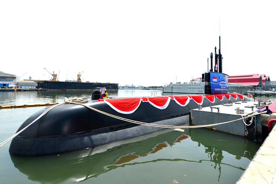 インドネシア初の国内建造潜水艦が進水　海軍の潜水艦戦力強化へ