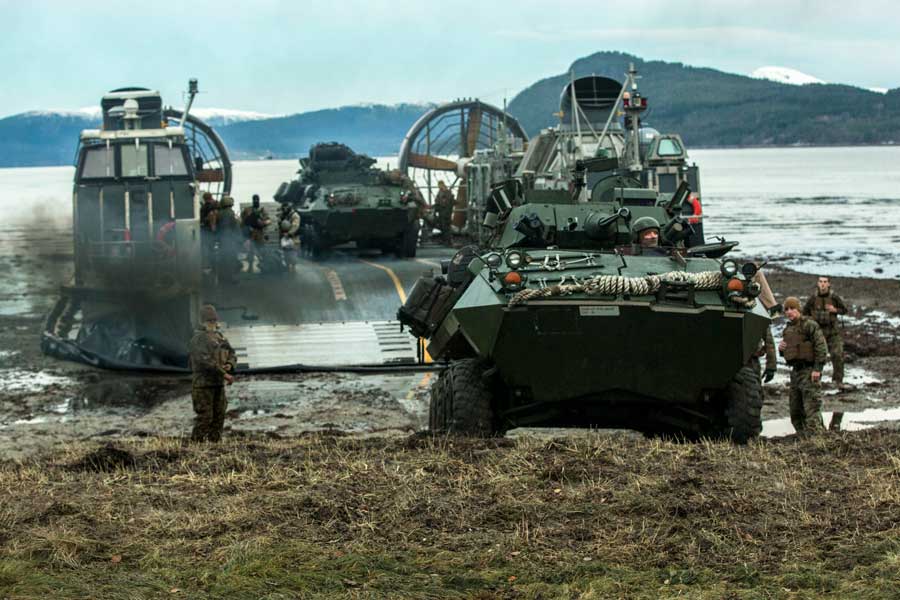 アメリカ海兵隊が新型装甲偵察車両を構想中　2020年代後半からの導入を目指す