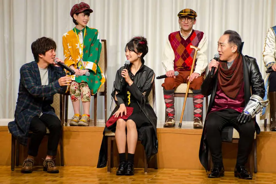 佐野史郎の特撮愛が炸裂！？劇場版「騎士竜戦隊リュウソウジャー」製作