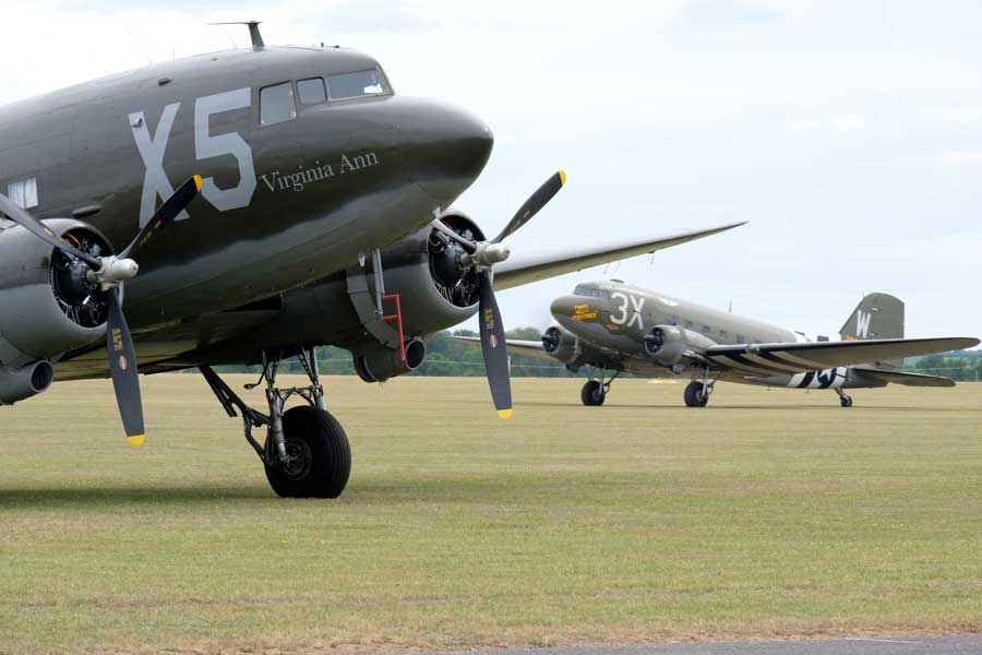 ノルマンディ上陸作戦75周年　空挺作戦を行った輸送機がかつての基地に大集合
