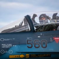 レッドフラッグ・アラスカ19-2で訓練に向かう航空自衛隊F-2Aのパイロット（Image：USAF）