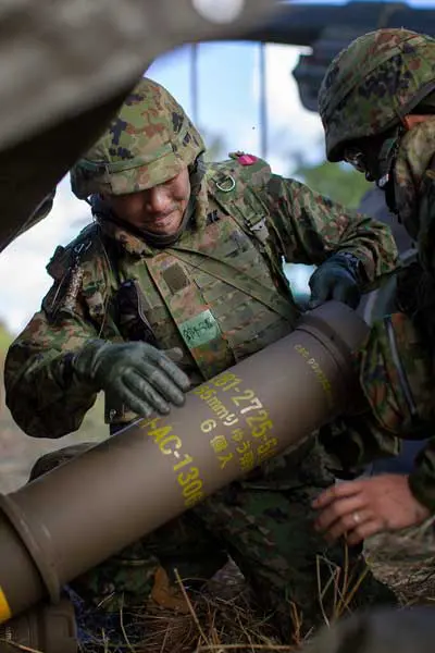 155mmりゅう弾砲の初射撃も！陸上自衛隊がオーストラリアで日豪米合同