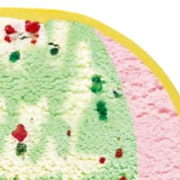ピカチュウのアイスクリームケーキ断面