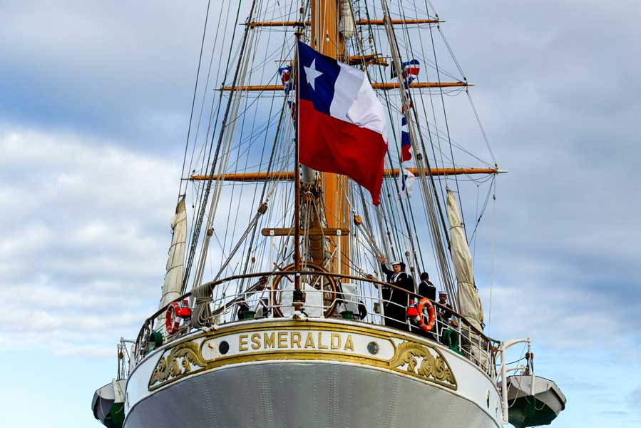 チリの「白い貴婦人」帆船エスメラルダ　シドニーに入港