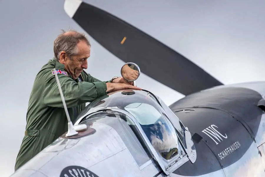 RAF_SilverSpitfire_Steve_Brook
