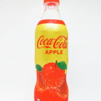 コカ・コーラ アップルのボトル
