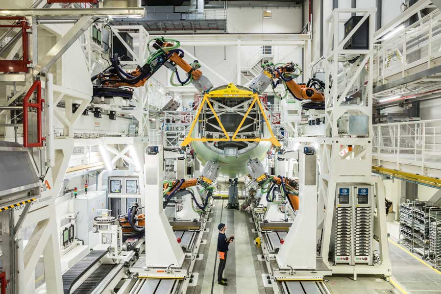 エアバス　20台のロボットが働く新しいA320自動生産ラインをハンブルクに開設